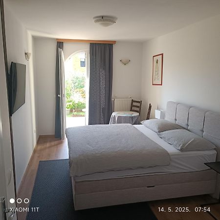 Marko Rooms Krk Town Luaran gambar