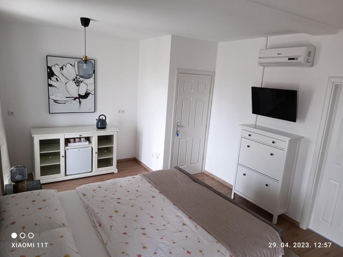 Marko Rooms Krk Town Luaran gambar