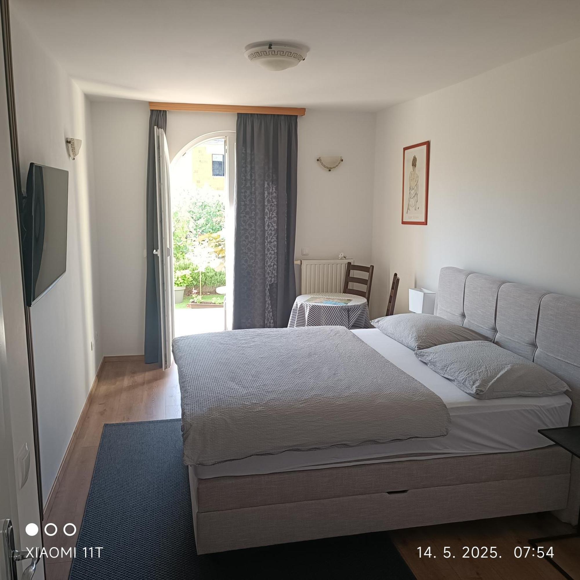 Marko Rooms Krk Town Luaran gambar