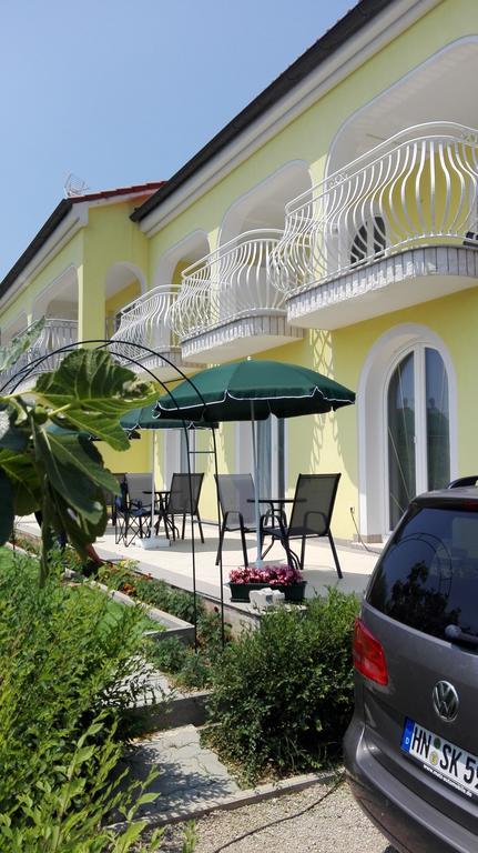 Marko Rooms Krk Town Luaran gambar